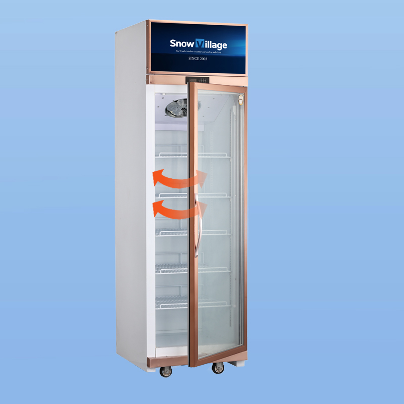 ਆਪਣੇ ਆਪ ਬੰਦ ਹੋਣ ਵਾਲੇ ਦਰਵਾਜ਼ੇ ਦਾ ਡਿਜ਼ਾਈਨ ਠੰਡੀ ਹਵਾ ਦੇ ਨੁਕਸਾਨ ਨੂੰ ਘਟਾਉਂਦਾ ਹੈ ਅਤੇ ਊਰਜਾ ਕੁਸ਼ਲਤਾ ਵਿੱਚ ਸੁਧਾਰ ਕਰਦਾ ਹੈ।